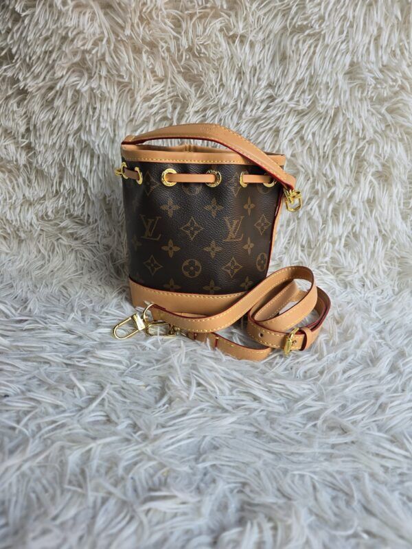 Nano Noe Bag
