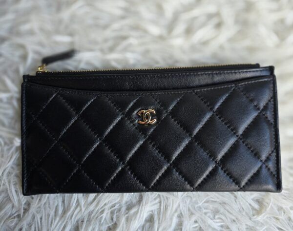 Elegant Quilted smooth leather Classic zip pouch wallet – Black/Gold