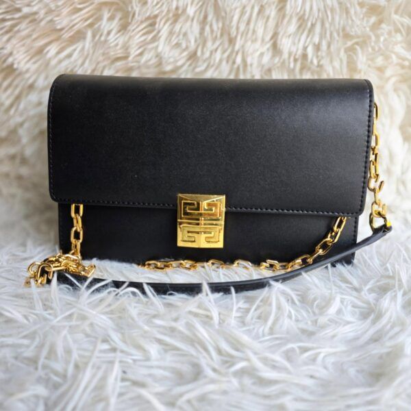 4G Liquid Clutch Bag in Box leather